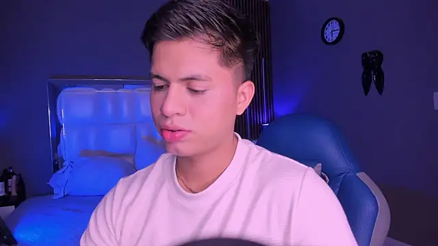 Snapshot of Niicky1_ chatting on September 8, 2025, 9:25 pm Niicky1  online show from September 8, 2025, 9:25 pm