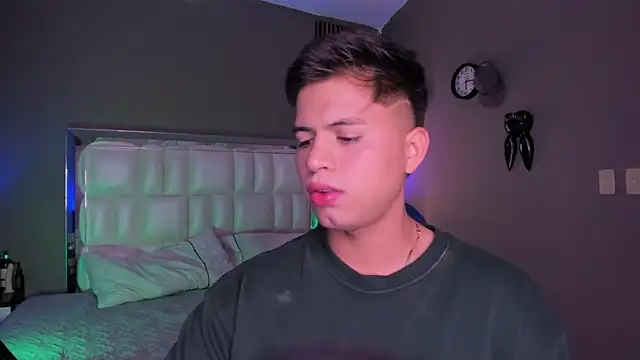 Snapshot of Niicky1_ chatting on September 13, 2025, 9:14 pm Niicky1  online show from September 13, 2025, 9:14 pm