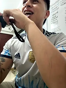 Snapshot of Niicky1_ chatting on September 26, 2025, 3:27 pm Niicky1  online show from September 26, 2025, 3:27 pm