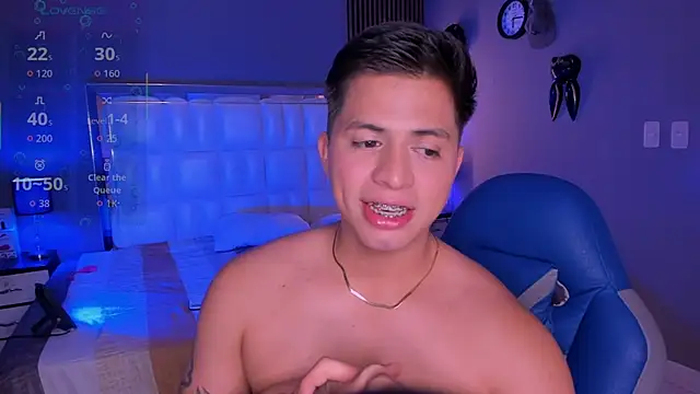 Snapshot of Niicky1_ chatting on October 4, 2025, 10:19 pm Niicky1  online show from October 4, 2025, 10:19 pm