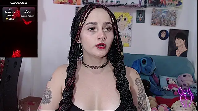 kitty22  online show from December 1, 2025, 3:17 pm