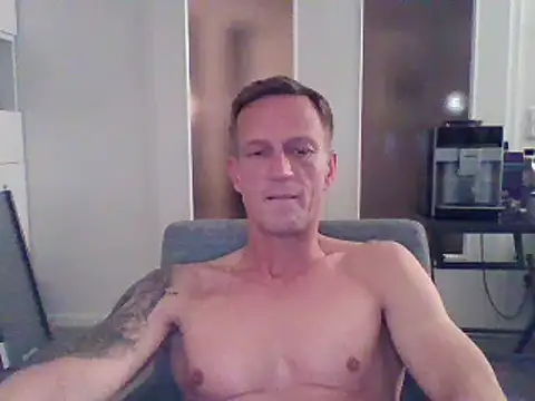 dirks71 online show from February 28, 2025, 6:41 pm