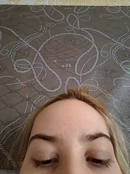 Elza kom online show from September 30, 2025, 1:54 am