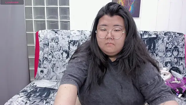 Nadine asian online show from October 28, 2025, 1:53 am