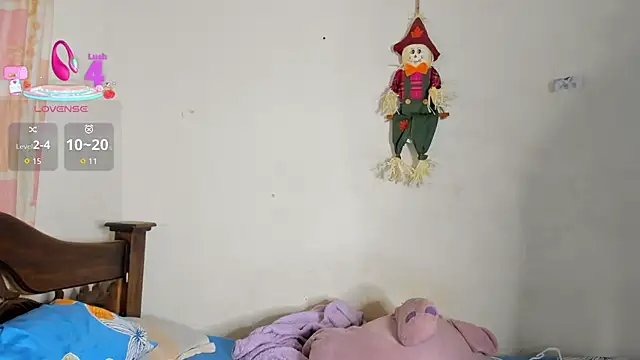 LucciaPorter online show from October 31, 2025, 10:11 pm