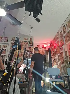 Snapshot of luvs2cumm69 chatting on November 1, 2025, 12:51 pm luvs2cumm69 online show from November 1, 2025, 12:51 pm