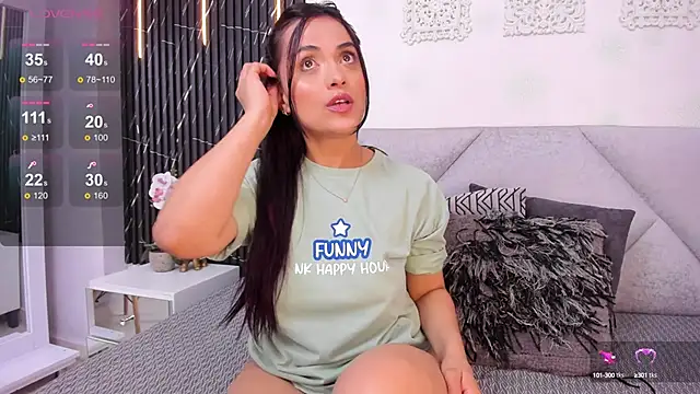 Snapshot of katrina_kaif_x chatting on January 25, 2025, 7:18 pm katrina kaif x online show from January 25, 2025, 7:18 pm