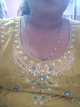 Ritasingh-0461 online show from September 17, 2025, 6:37 am