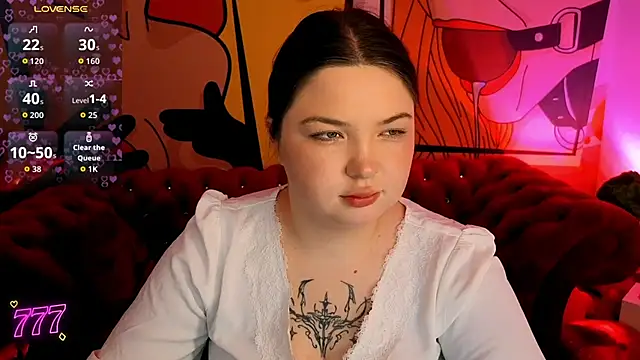 RosieMoons online show from April 2, 2026, 7:44 pm