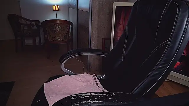 Snapshot of officeman7 chatting on January 4, 2025, 5:26 pm officeman7 online show from January 4, 2025, 5:26 pm