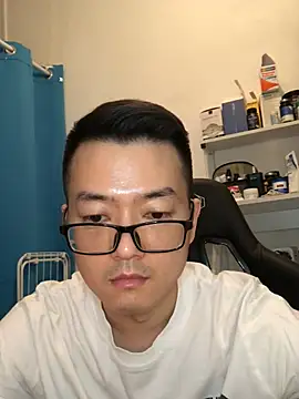 wangjian2324 online show from February 18, 2026, 5:42 pm