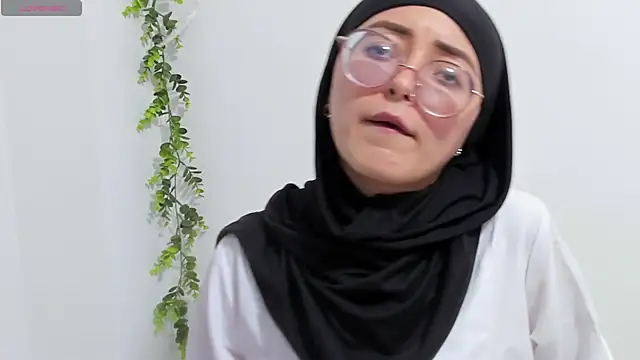 Snapshot of aysel_elid chatting on December 11, 2024, 11:00 pm aysel elid online show from December 11, 2024, 11:00 pm