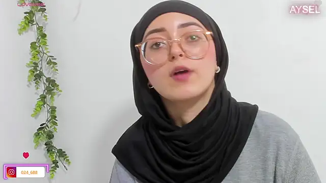 Snapshot of aysel_elid chatting on February 23, 2025, 8:44 pm aysel elid online show from February 23, 2025, 8:44 pm