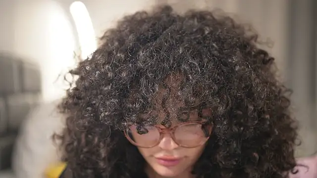 Snapshot of Moan4u chatting on January 26, 2025, 12:37 am Moan4u online show from January 26, 2025, 12:37 am