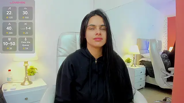 ChloeHarper  online show from November 22, 2025, 12:37 pm