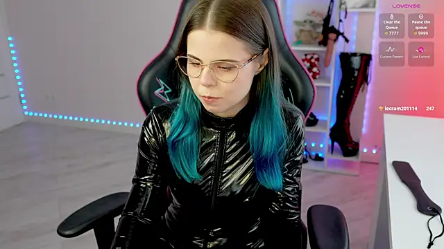 Latex Kitty online show from June 15, 2026, 2:52 pm