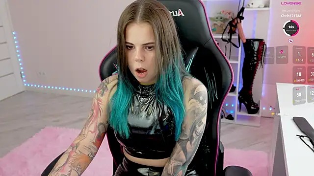 Latex Kitty online show from July 4, 2026, 11:27 am