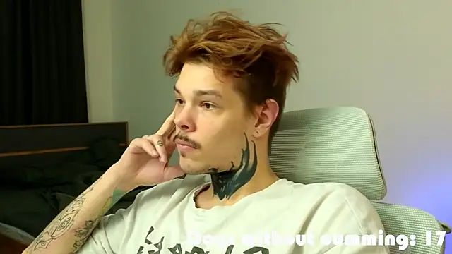 DENIS HERE online show from April 5, 2026, 3:53 pm