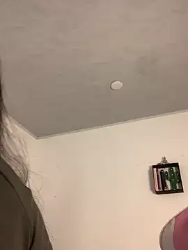 Snapshot of violet-333 chatting on January 8, 2025, 6:09 pm violet-333 online show from January 8, 2025, 6:09 pm