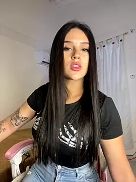 Snapshot of violet-333 chatting on October 31, 2025, 2:51 pm violet-333 online show from October 31, 2025, 2:51 pm