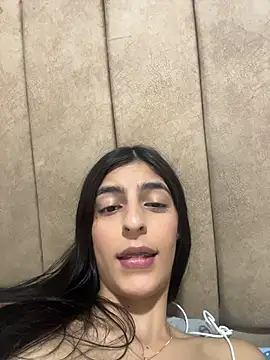 Snapshot of cristel_17 chatting on February 3, 2026, 4:34 pm cristel 17 online show from February 3, 2026, 4:34 pm