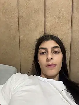 Snapshot of cristel_17 chatting on February 8, 2026, 4:16 am cristel 17 online show from February 8, 2026, 4:16 am