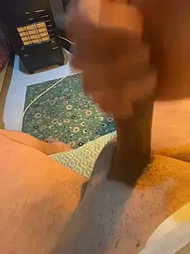 azginnn35 online show from February 9, 2026, 11:20 pm