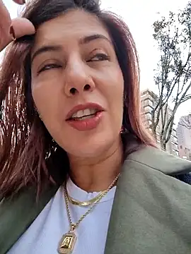 scarlett moore online show from December 20, 2025, 12:23 pm