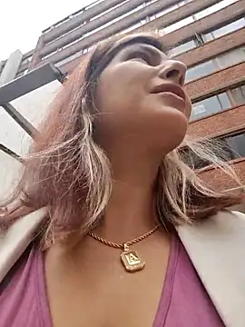 scarlett moore online show from March 6, 2026, 3:41 pm