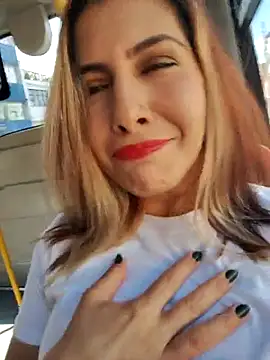 scarlett moore online show from March 22, 2026, 1:47 pm