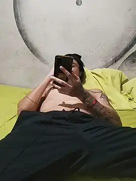 Snapshot of iirgastam3 chatting on December 4, 2025, 12:09 am iirgastam3 online show from December 4, 2025, 12:09 am