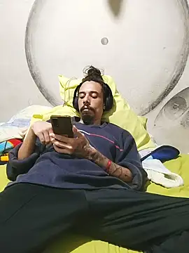 Snapshot of iirgastam3 chatting on December 5, 2025, 12:52 am iirgastam3 online show from December 5, 2025, 12:52 am