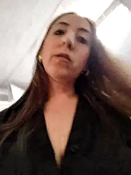 Mia Novikov online show from November 25, 2025, 8:53 pm