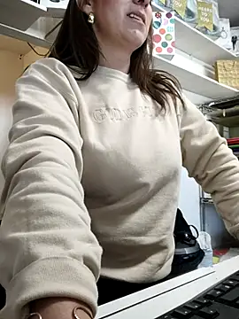 Mia Novikov online show from December 1, 2025, 8:25 pm