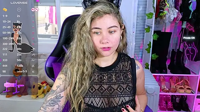 Tawny cox online show from March 2, 2025, 10:35 am