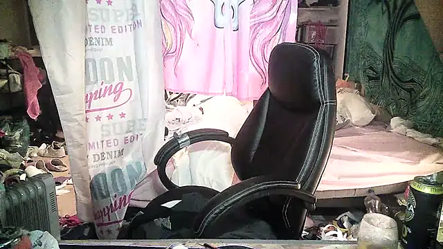 Ombeline1 online show from February 13, 2025, 2:42 pm