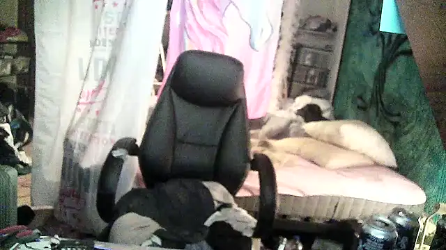 Ombeline1 online show from February 25, 2025, 5:47 pm