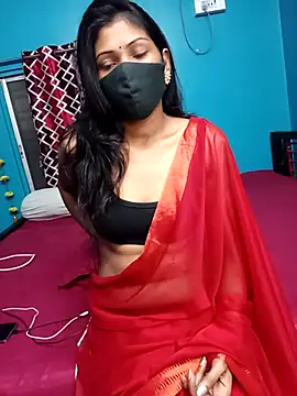 Snapshot of Triha_18 chatting on October 19, 2025, 7:36 pm Triha 18 online show from October 19, 2025, 7:36 pm