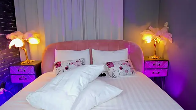 AmedeeaBanks online show from February 24, 2026, 9:02 pm