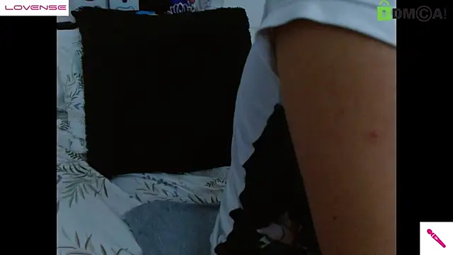 Hot Candy  online show from February 28, 2025, 10:20 am