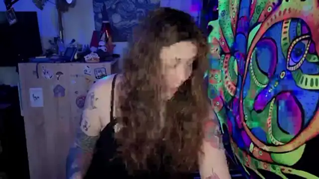 SophiePure online show from May 18, 2026, 11:27 am
