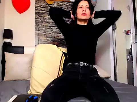 Angelique An online show from February 23, 2025, 7:33 am