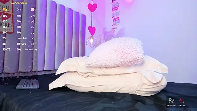 Snapshot of AmelyaMann chatting on February 19, 2025, 3:49 pm AmelyaMann online show from February 19, 2025, 3:49 pm