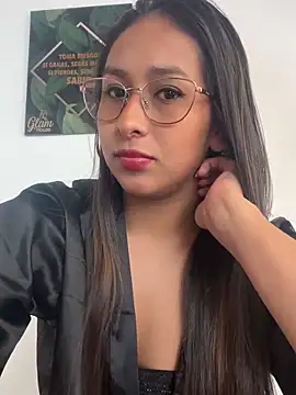 Snapshot of AmelyaMann chatting on February 20, 2025, 2:57 pm AmelyaMann online show from February 20, 2025, 2:57 pm