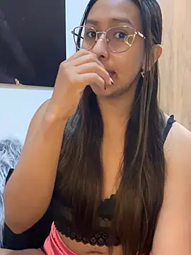 Snapshot of AmelyaMann chatting on February 21, 2025, 12:50 pm AmelyaMann online show from February 21, 2025, 12:50 pm