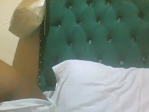 Sexy Riri online show from February 4, 2026, 1:50 pm