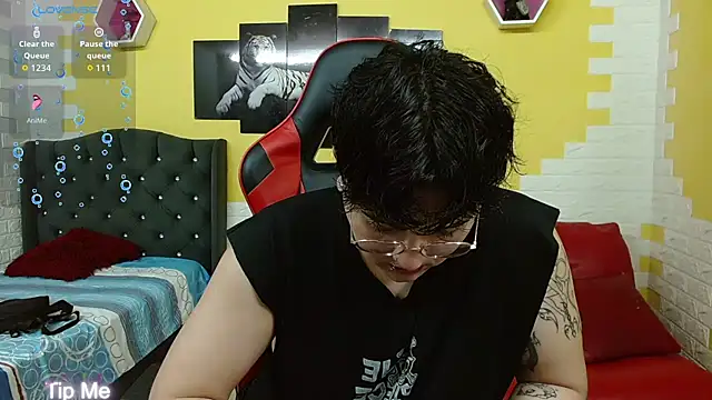 isabeautyx19 online show from December 16, 2025, 1:54 am