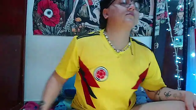 isabeautyx19 online show from May 28, 2026, 4:15 pm