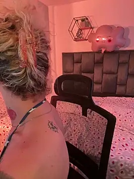 Bonnie vega online show from February 25, 2026, 10:08 pm