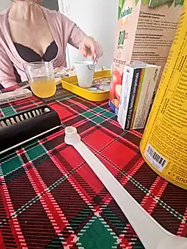 mia69x online show from March 4, 2025, 8:13 am